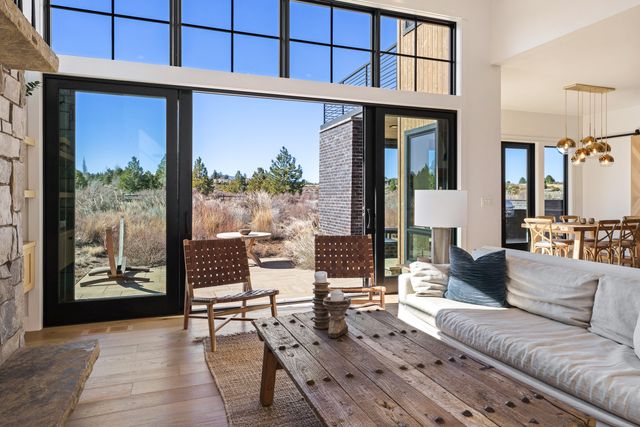 19136 Cartwright Court, Bend, OR 97702