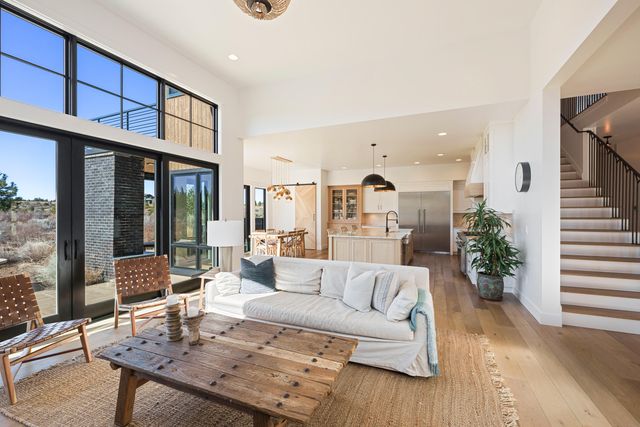 19136 Cartwright Court, Bend, OR 97702