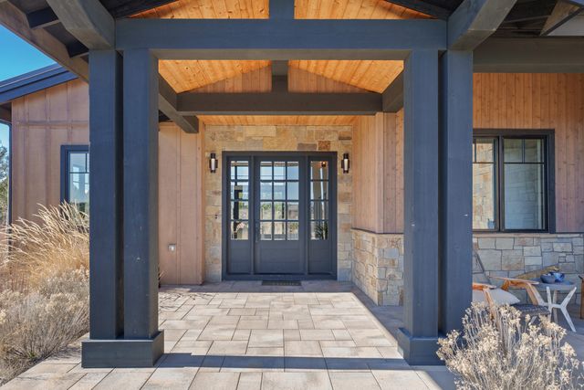 19136 Cartwright Court, Bend, OR 97702