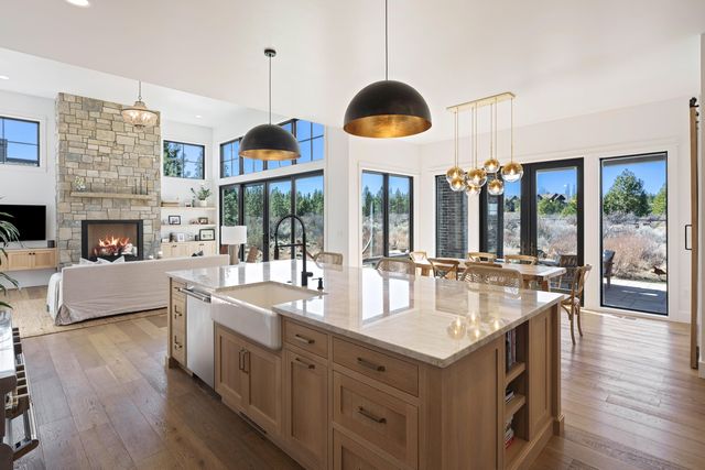 19136 Cartwright Court, Bend, OR 97702