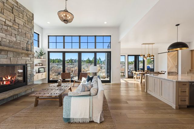 19136 Cartwright Court, Bend, OR 97702