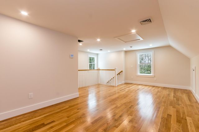 15 Jessica Way, Waquoit, MA 02536