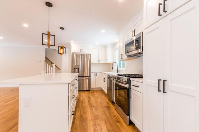 15 Jessica Way, Waquoit, MA 02536