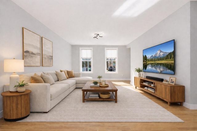 6 Barrows Rd, Worcester, MA 01609