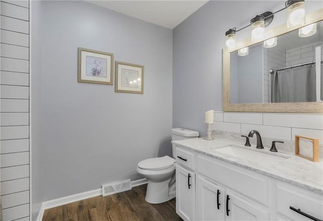 105 Continental Drive, Lansing, KS 66043