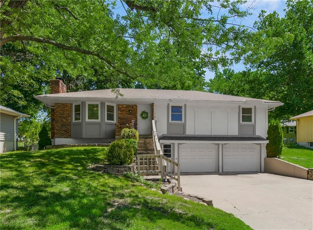 105 Continental Drive, Lansing, KS 66043