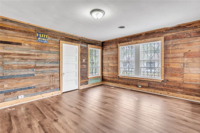 3500 N 21st Street, Waco, TX 76708