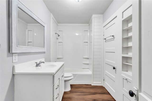 3500 N 21st Street, Waco, TX 76708