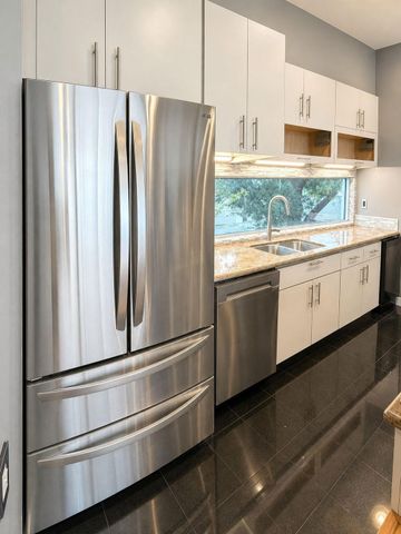 6014 Fairdale Lane B, Houston, TX 77057