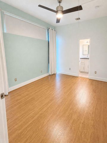 6014 Fairdale Lane B, Houston, TX 77057