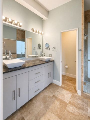 6014 Fairdale Lane B, Houston, TX 77057