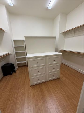6014 Fairdale Lane B, Houston, TX 77057