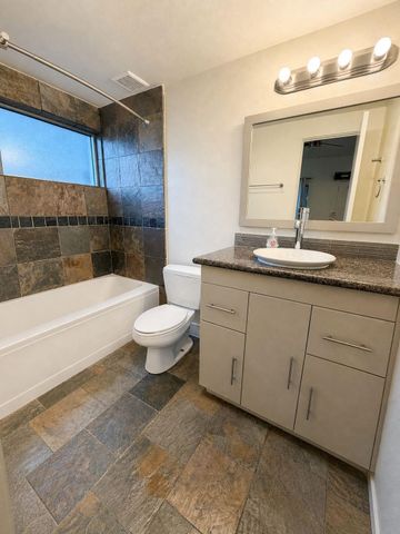 6014 Fairdale Lane B, Houston, TX 77057