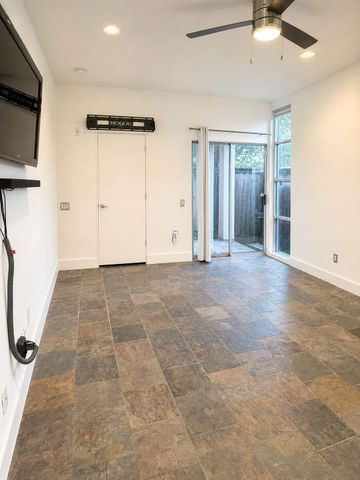 6014 Fairdale Lane B, Houston, TX 77057