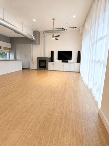6014 Fairdale Lane B, Houston, TX 77057
