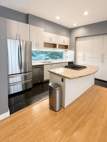 6014 Fairdale Lane B, Houston, TX 77057