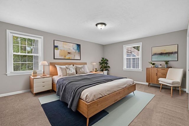 18 Fairway Cir 18, Natick, MA 01760