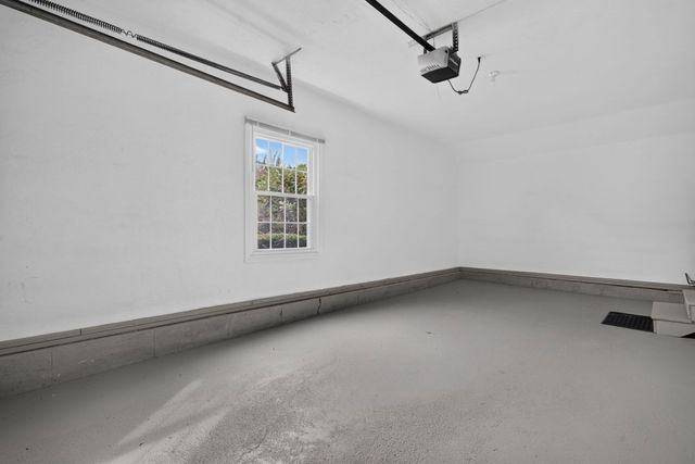 18 Fairway Cir 18, Natick, MA 01760