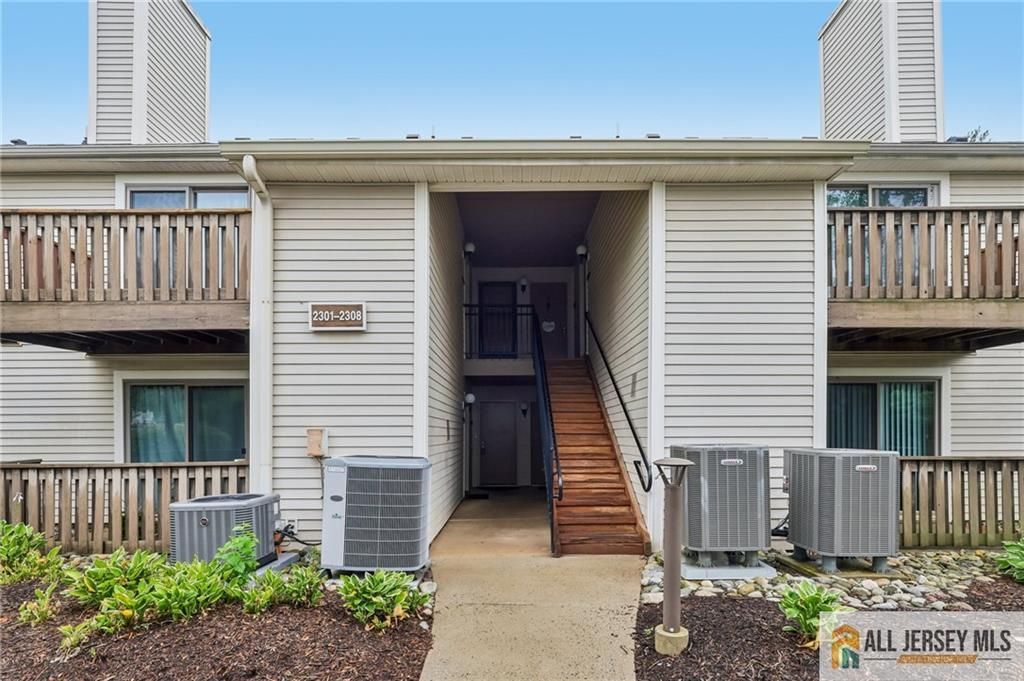 2303 Aspen Drive, Plainsboro, NJ 08536