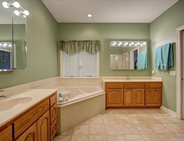 432 Maderas Drive, Hot Springs Village, AR 71909