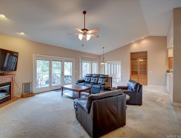 432 Maderas Drive, Hot Springs Village, AR 71909