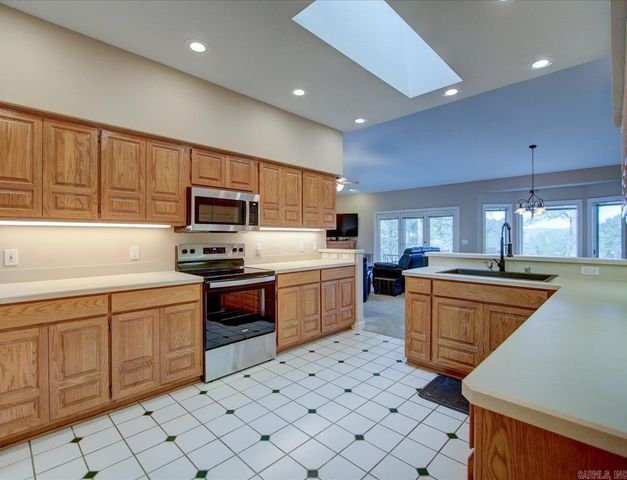 432 Maderas Drive, Hot Springs Village, AR 71909