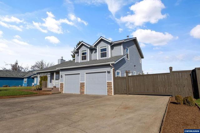 545 NE Overlook Wy, Sublimity, OR 97385