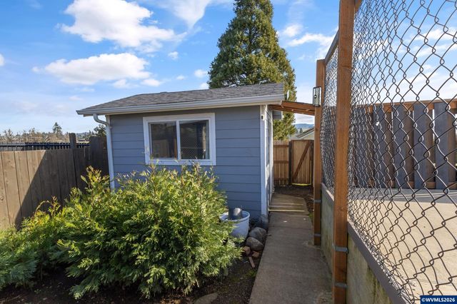 545 NE Overlook Wy, Sublimity, OR 97385