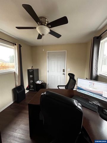 545 NE Overlook Wy, Sublimity, OR 97385