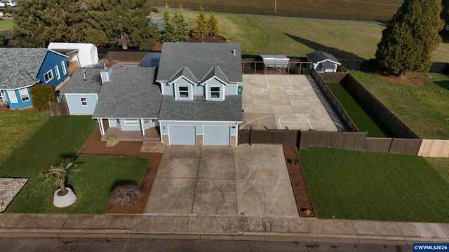545 NE Overlook Wy, Sublimity, OR 97385