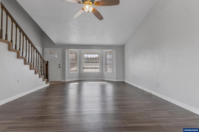 545 NE Overlook Wy, Sublimity, OR 97385