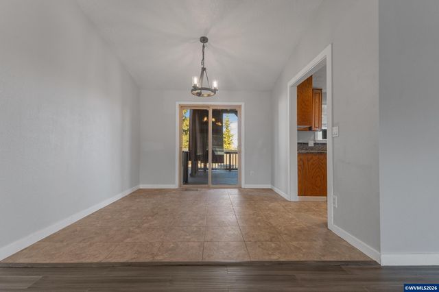 545 NE Overlook Wy, Sublimity, OR 97385