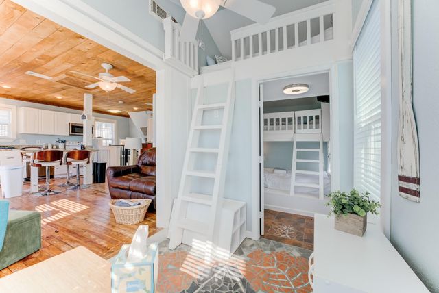 4211 Surf Drive, Galveston, TX 77554