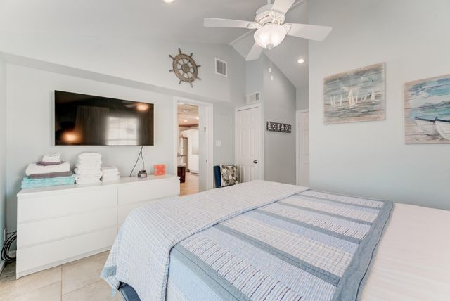 4211 Surf Drive, Galveston, TX 77554