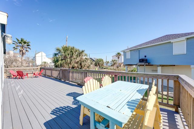 4211 Surf Drive, Galveston, TX 77554