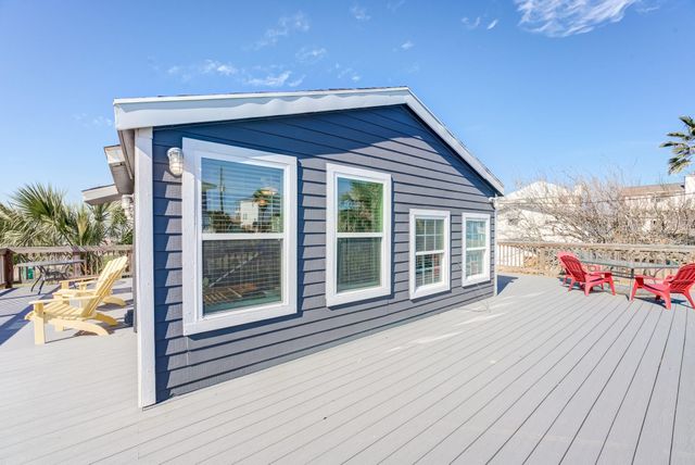 4211 Surf Drive, Galveston, TX 77554
