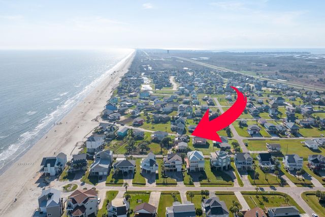 4211 Surf Drive, Galveston, TX 77554