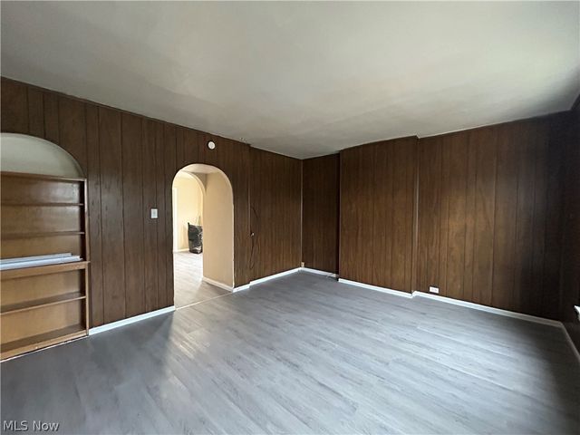 3448 E 69th Street UP, Cleveland, OH 44127