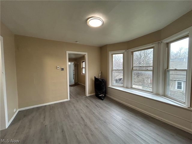 3448 E 69th Street UP, Cleveland, OH 44127