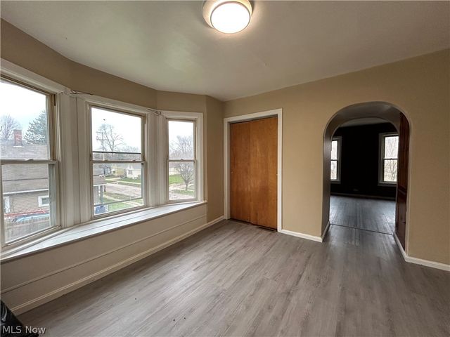 3448 E 69th Street UP, Cleveland, OH 44127