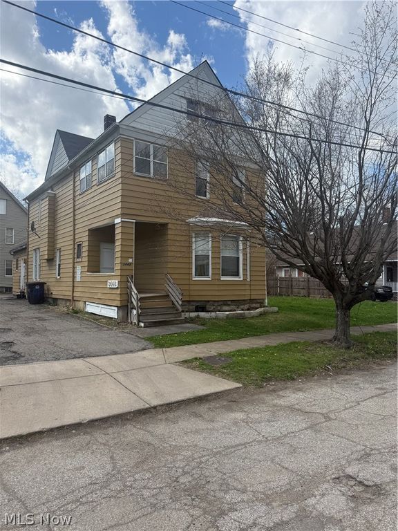3448 E 69th Street UP, Cleveland, OH 44127