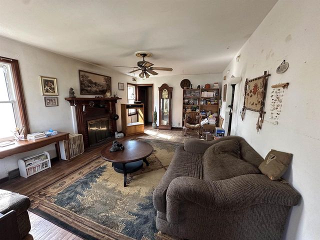 2811 Hoard Street, Madison, WI 53704