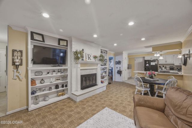 2509 S Illinois Avenue, Joplin, MO 64804