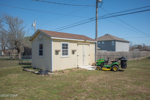 2509 S Illinois Avenue, Joplin, MO 64804