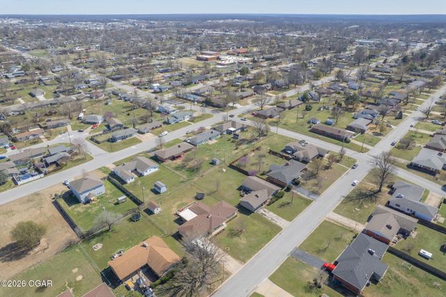 2509 S Illinois Avenue, Joplin, MO 64804