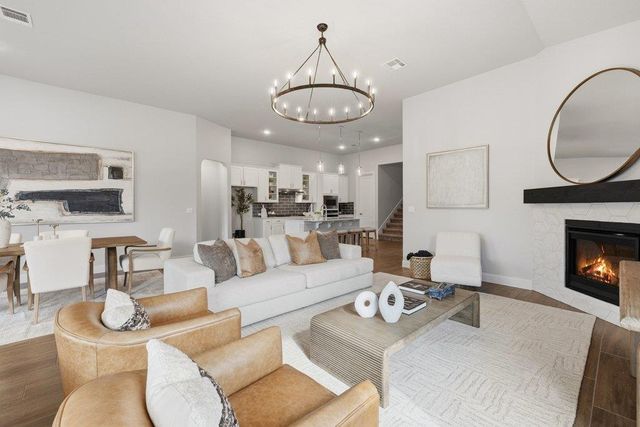 216 Gulfton ST, Lakeway, TX 78738