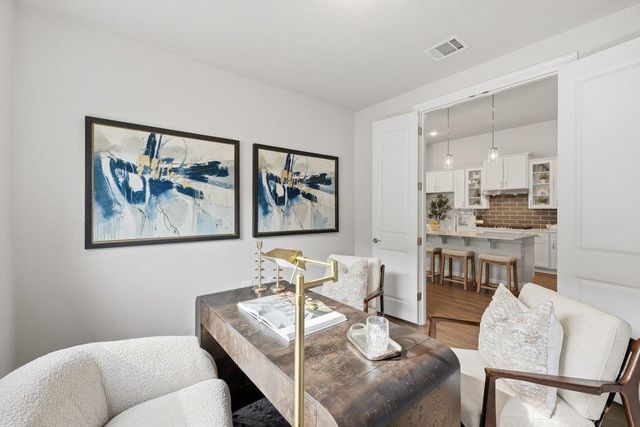 216 Gulfton ST, Lakeway, TX 78738