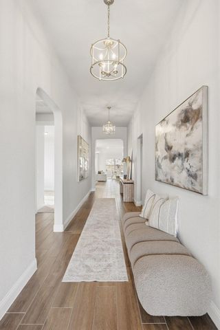 216 Gulfton ST, Lakeway, TX 78738