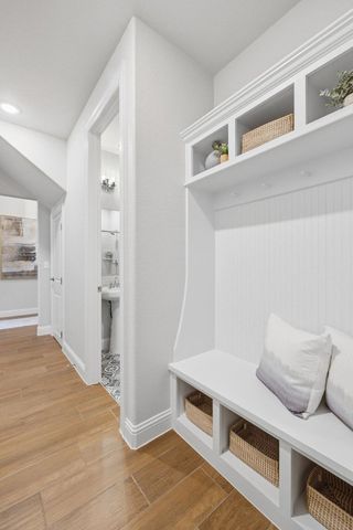 216 Gulfton ST, Lakeway, TX 78738