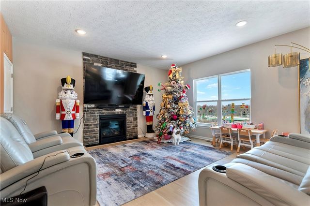 3367 Ponderosa Trail, Green, OH 44685